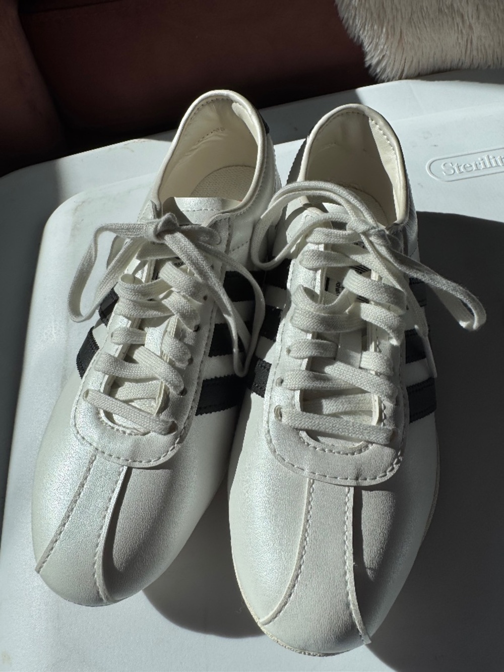 Adidas Black & White Sneakers Women's Size 6.5 Classic Athletic Shoes